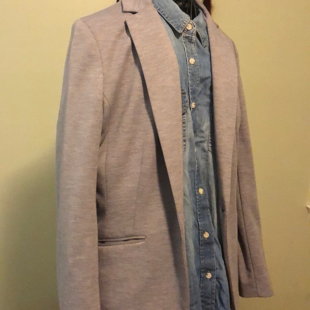 H&M Blazer - Picture 2 of 3